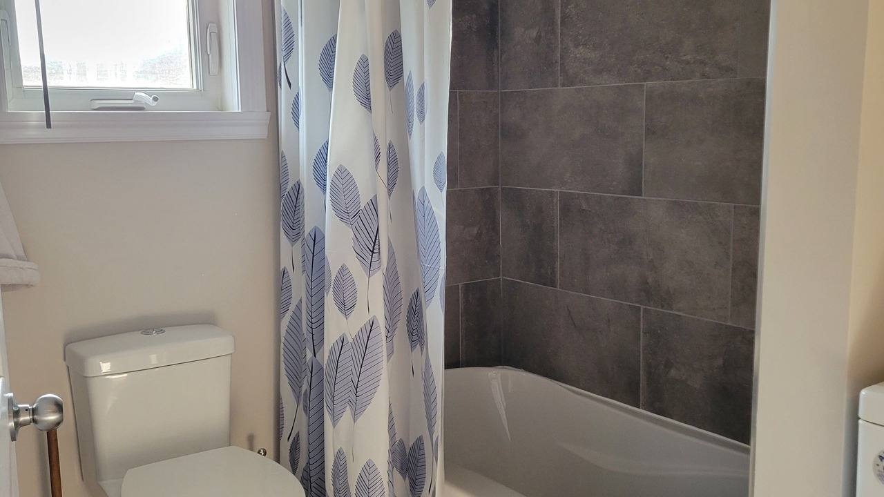 Photo of Bathroom in Laval