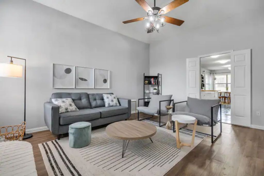 Photo of Livingroom in John T White