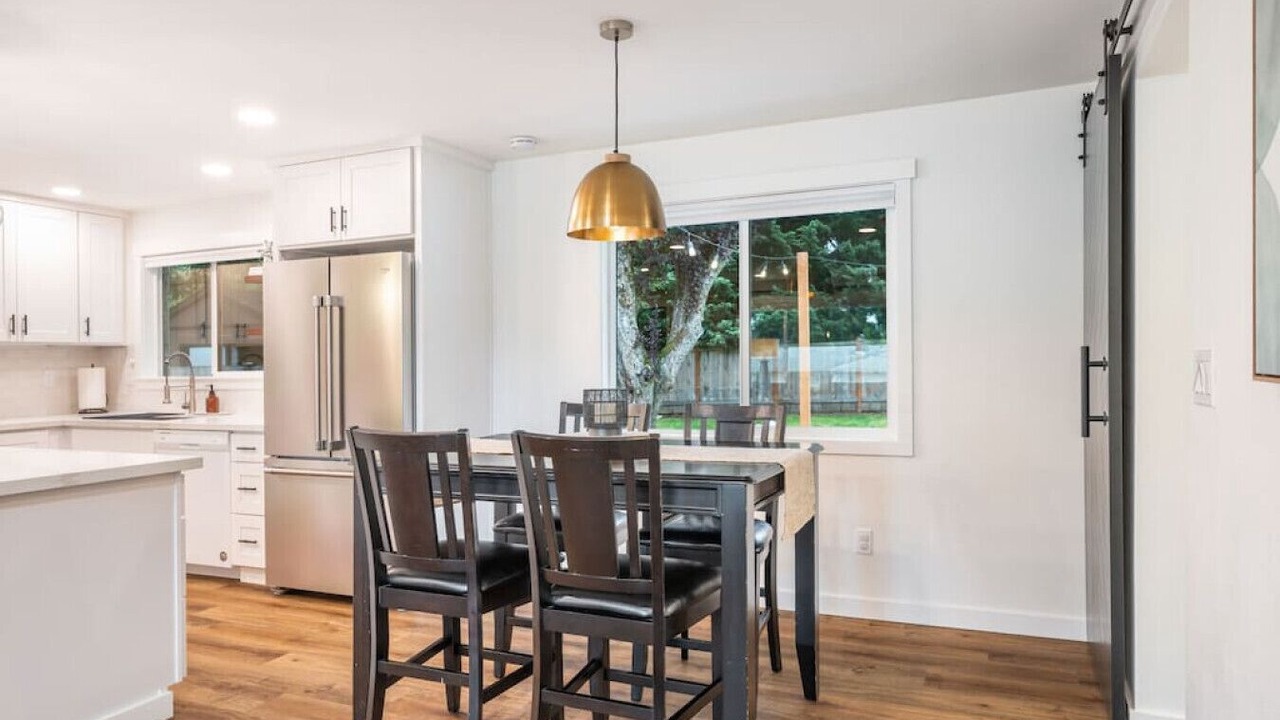 Photo of Others in Inglewood-Finn Hill