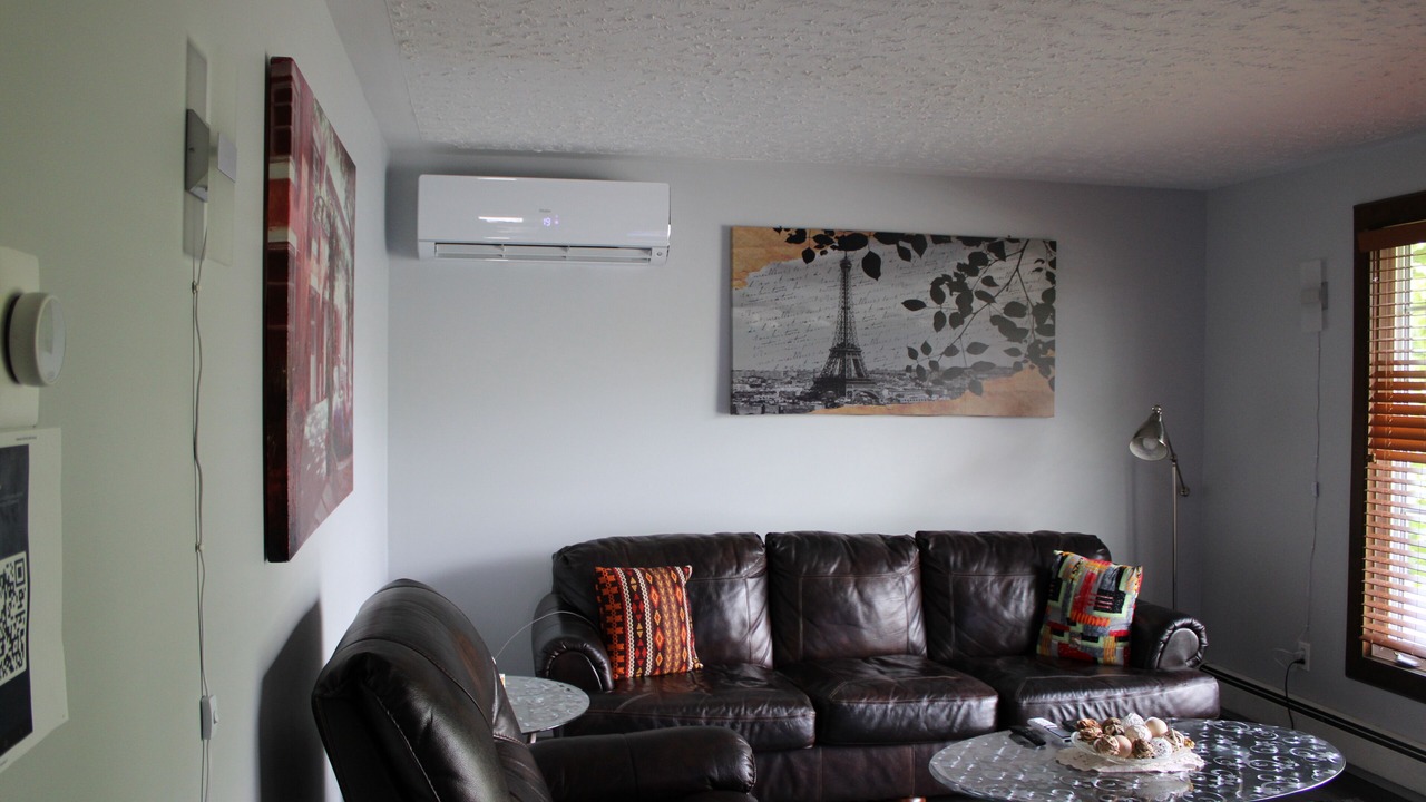 Photo of Livingroom in Cole Harbour