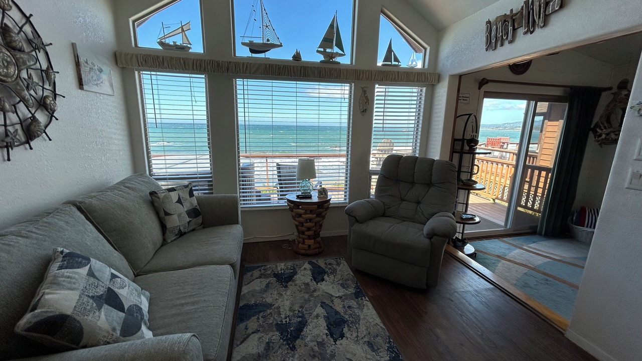 Photo of Livingroom in Smith River