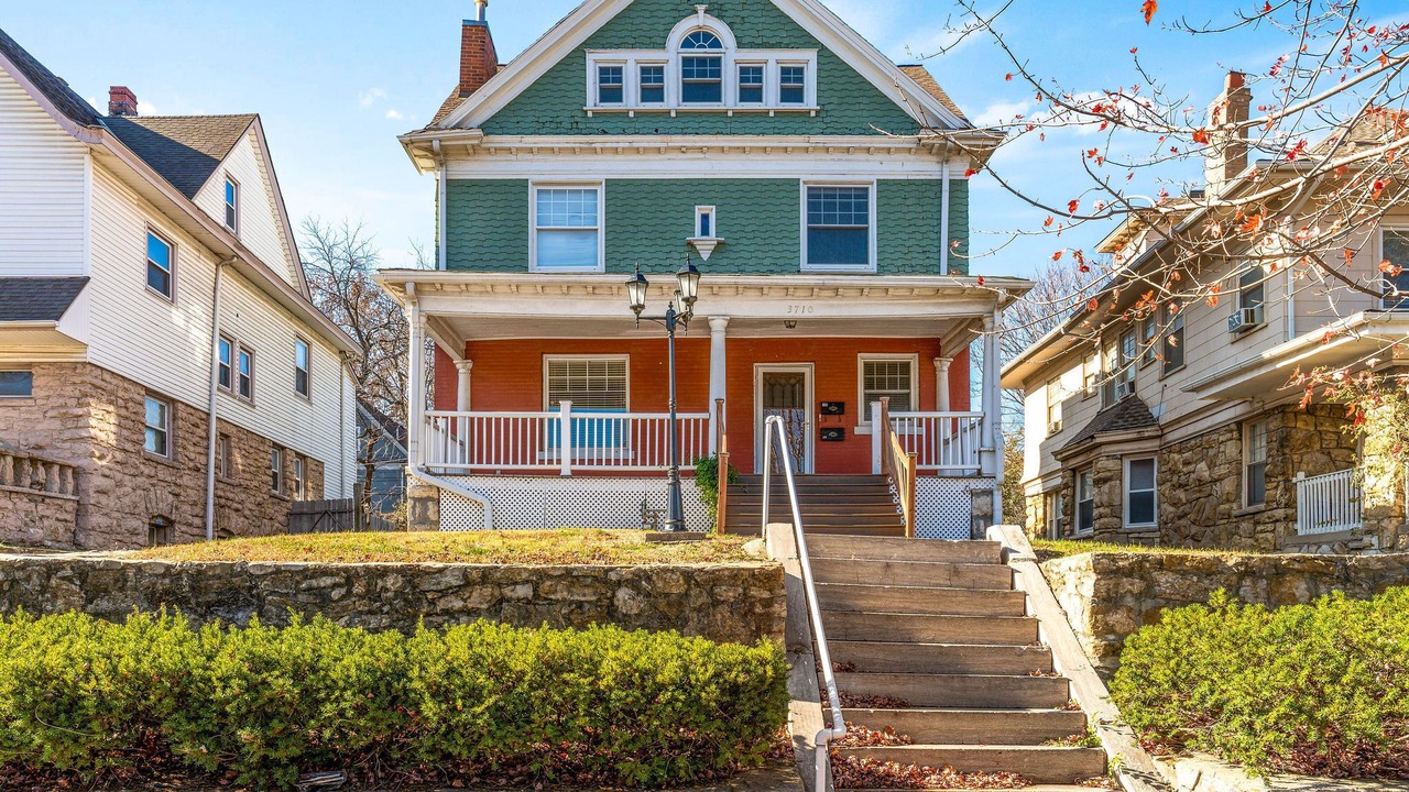 Photo of Outdoor in Hanover Place