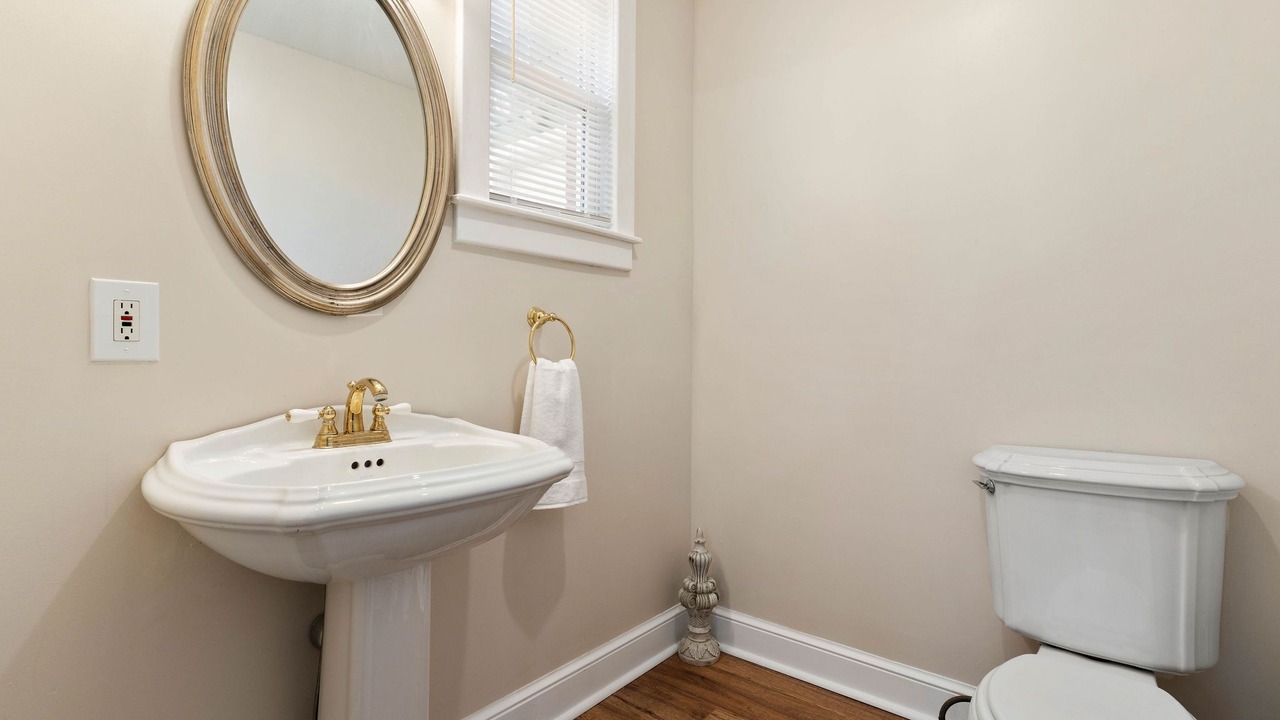 Photo of Bathroom in Hanover Place