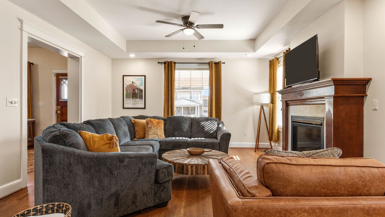 Photo of Livingroom in Hanover Place