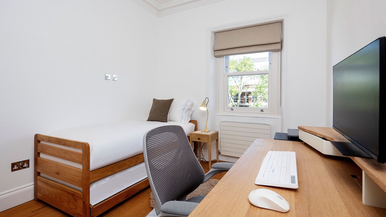 Photo of Bedroom in Belsize
