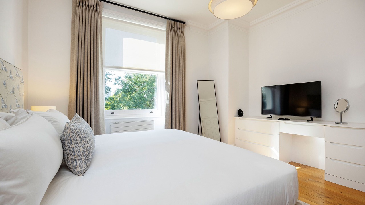 Photo of Bedroom in Belsize