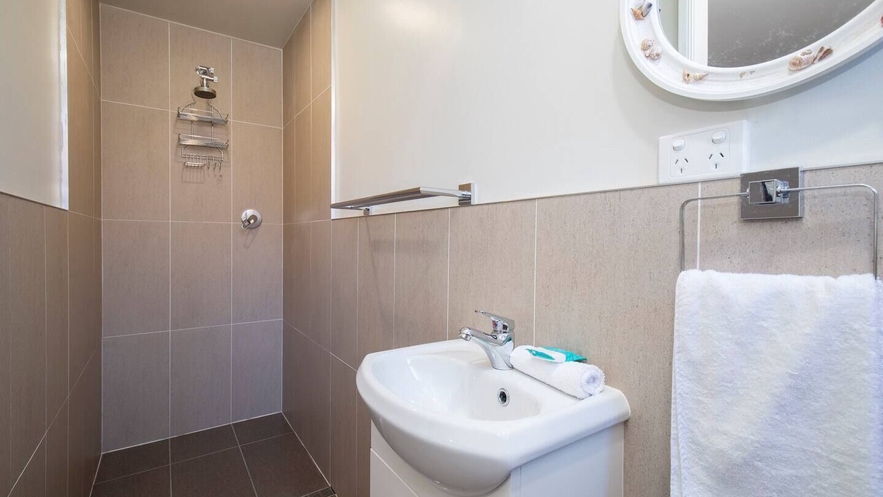 Photo of Others in Swan Bay