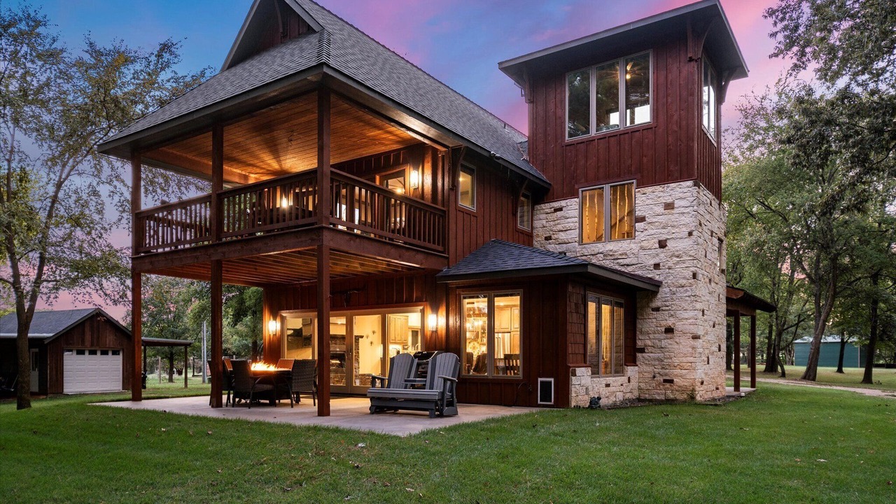 Photo of Outdoor in Dogwood