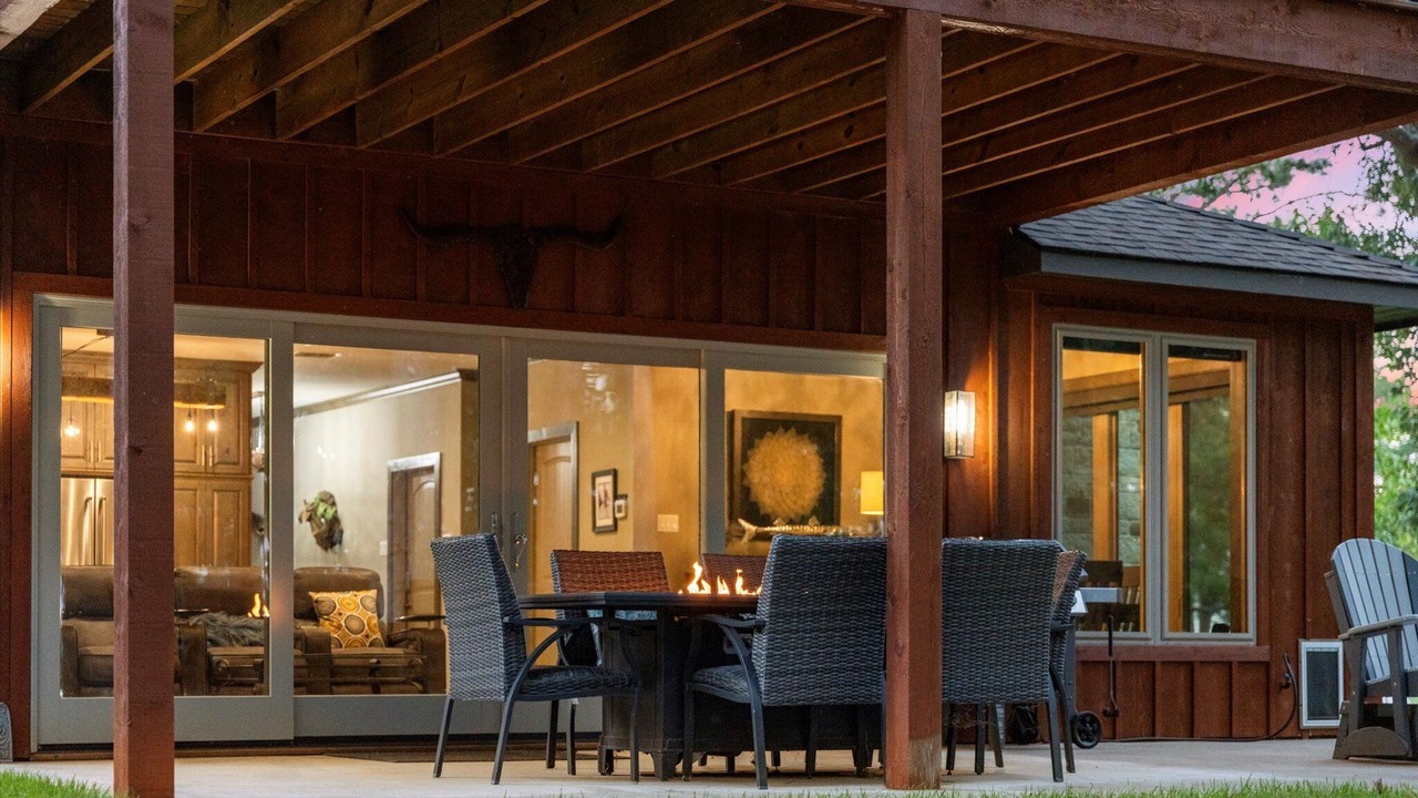 Photo of Outdoor in Dogwood