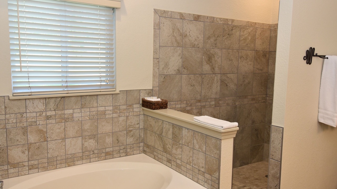 Photo of Bathroom in Camdenton