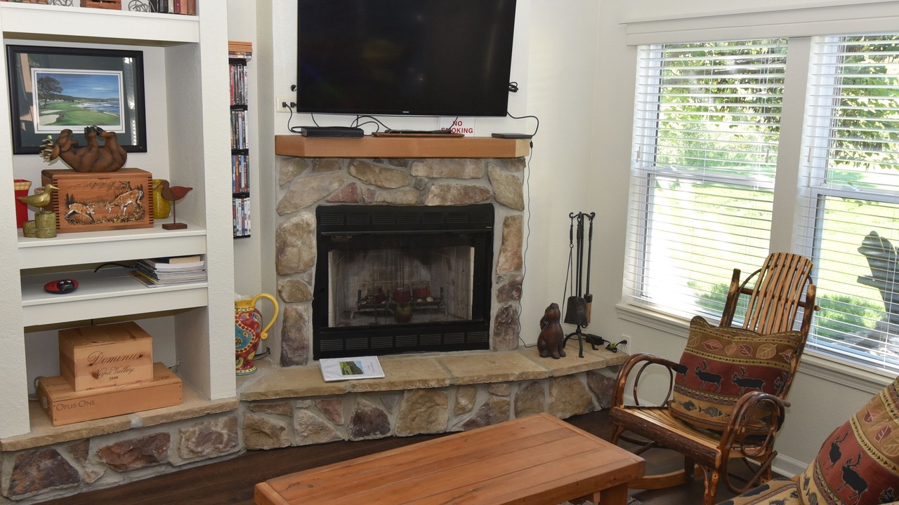 Photo of Livingroom in Camdenton