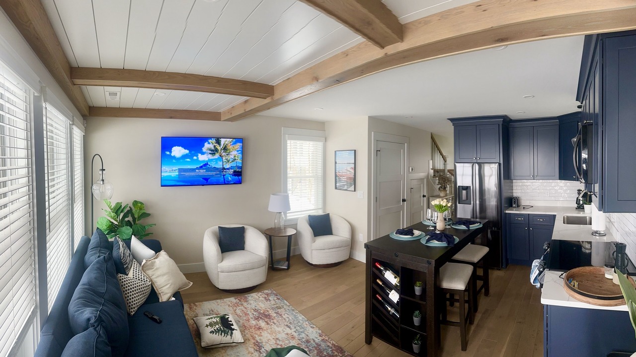 Photo of Livingroom in Laconia