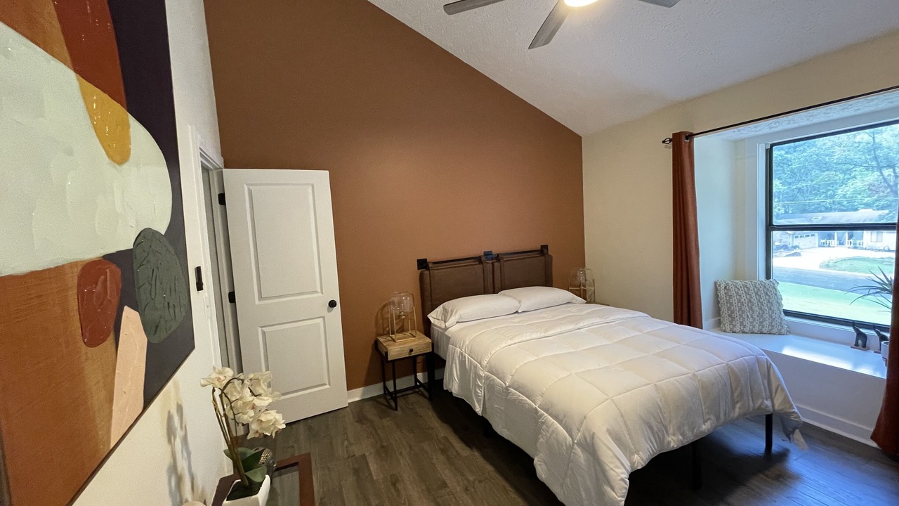 Photo of Bedroom in Stone Mountain