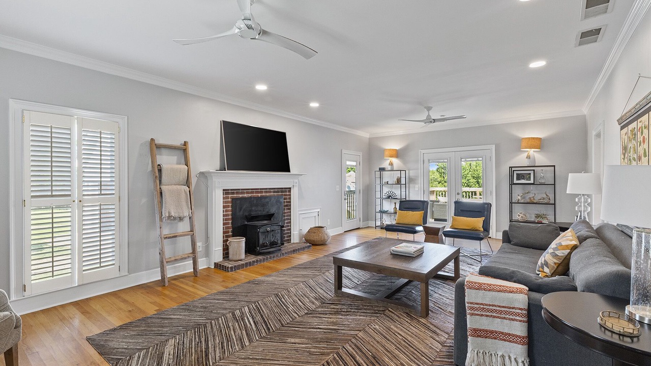 Photo of Livingroom in Chattahoochee Hills