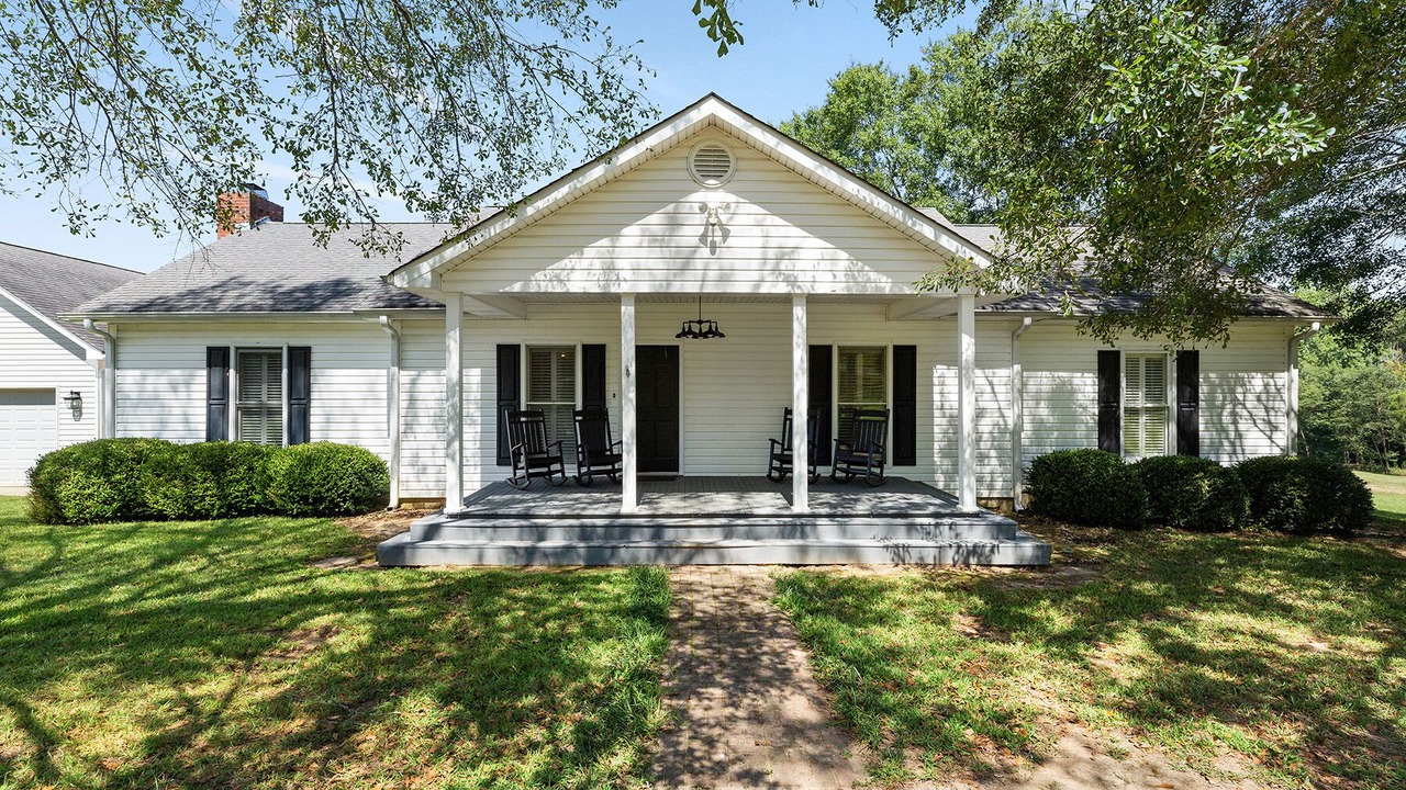 Photo of Outdoor in Chattahoochee Hills