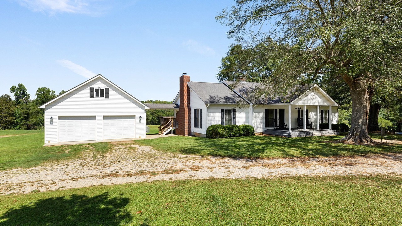Photo of Outdoor in Chattahoochee Hills