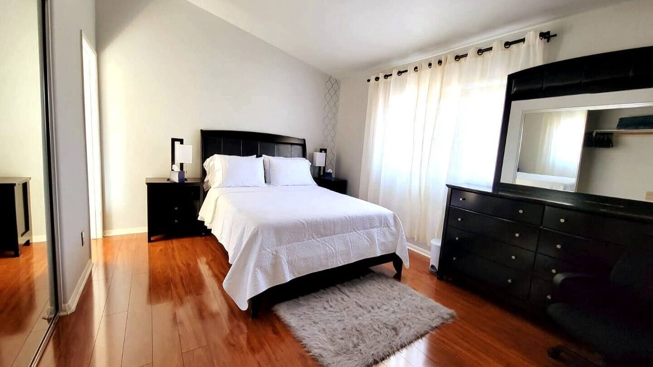 Photo of Bedroom in Vista