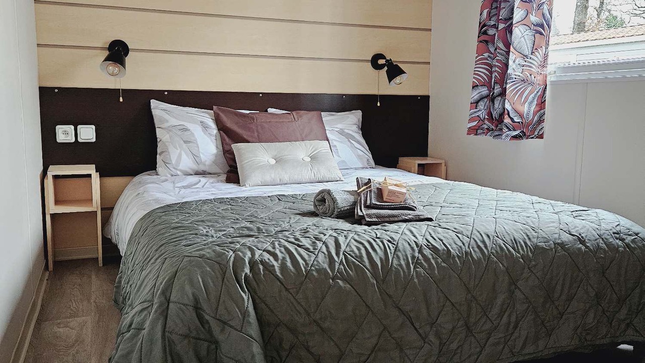 Photo of Bedroom in Saint-Georges-de-Montaigu