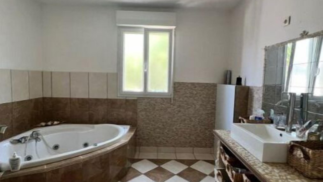 Photo of Bathroom in Chambray-les-Tours