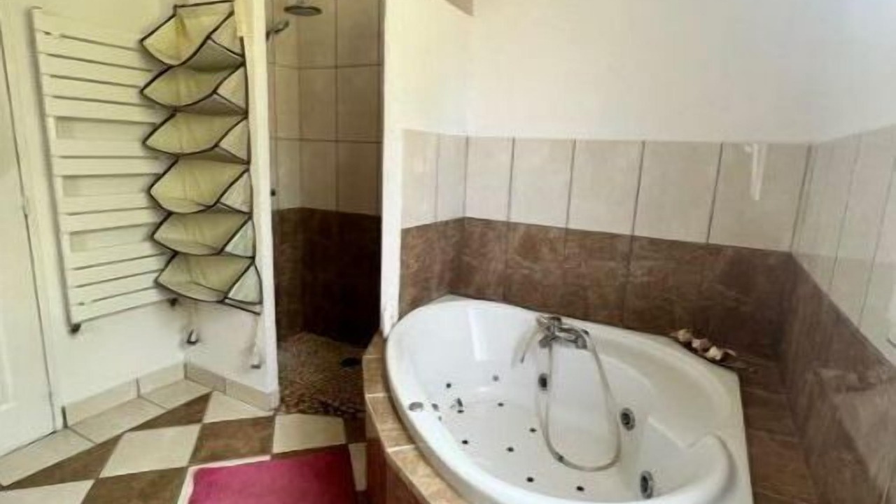 Photo of Bathroom in Chambray-les-Tours