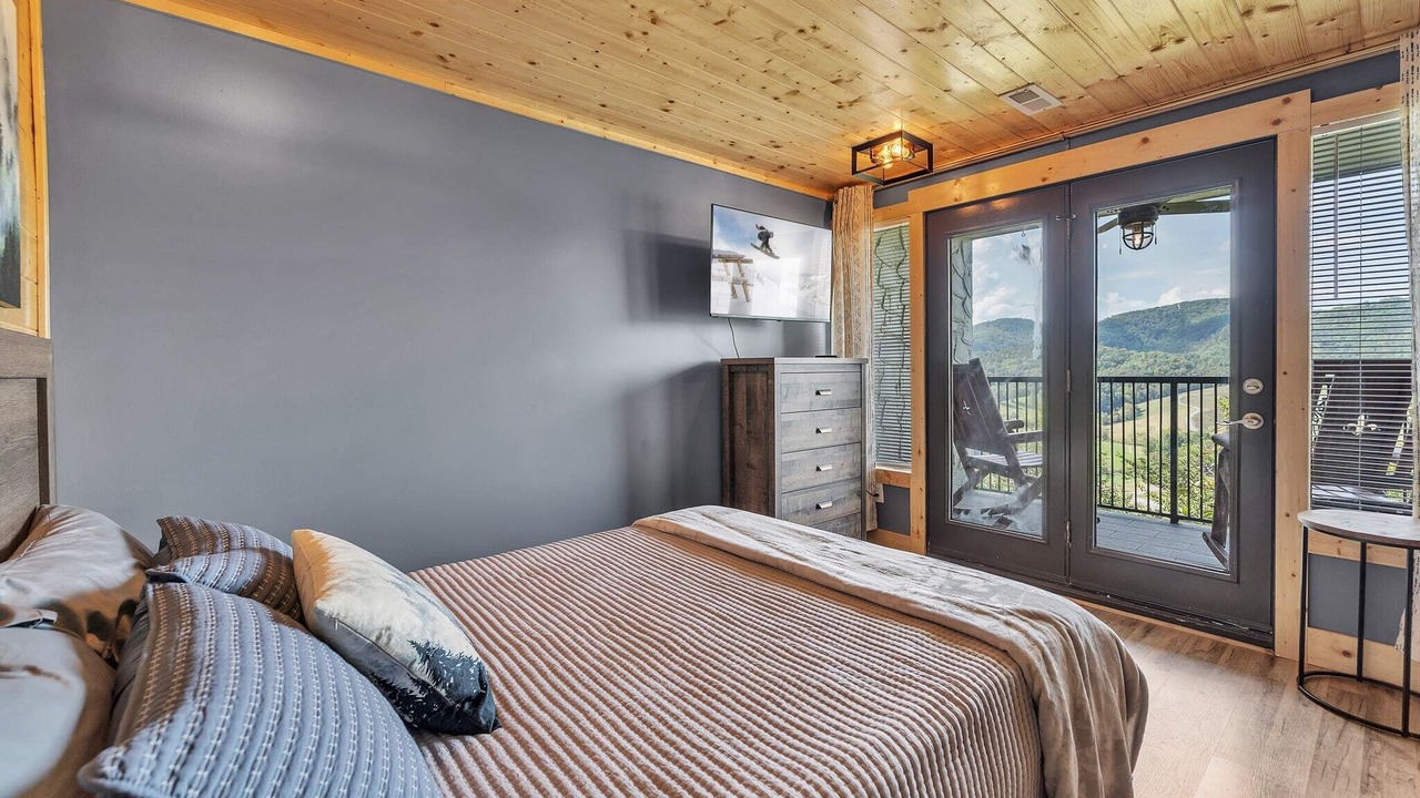 Photo of Bedroom in Caton