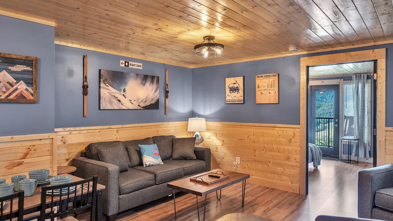 Photo of Livingroom in Caton