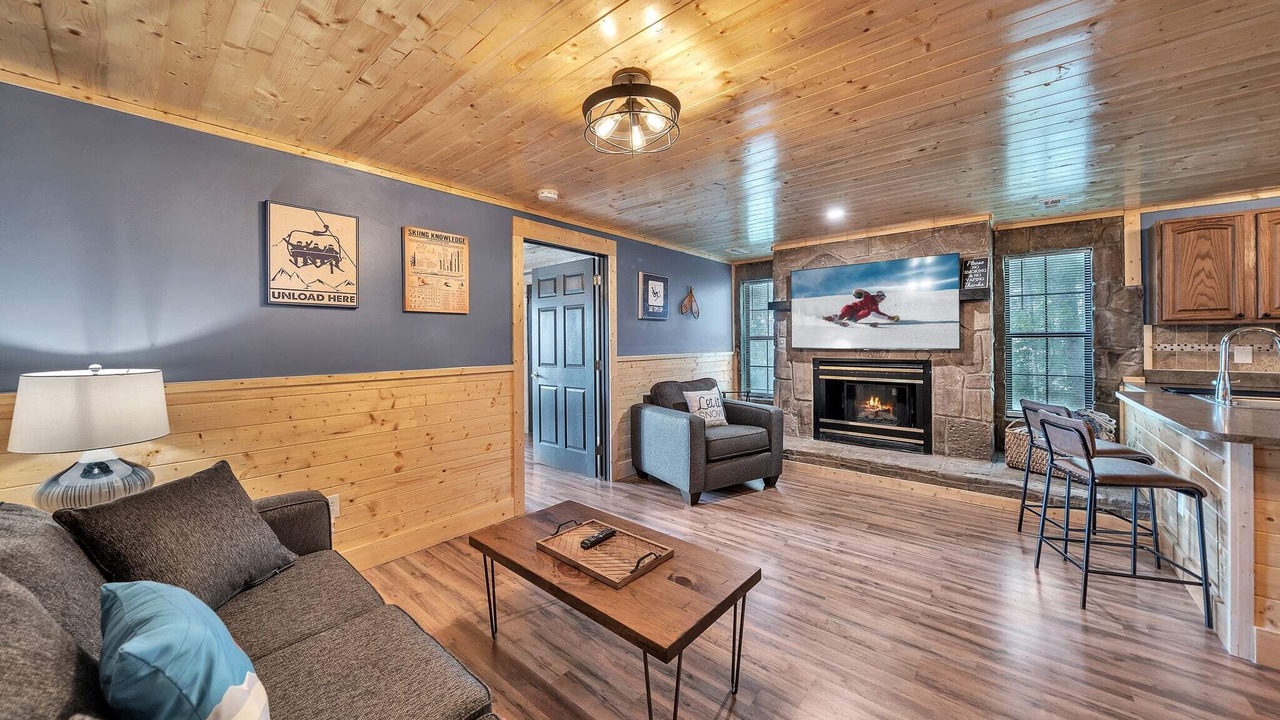Photo of Livingroom in Caton