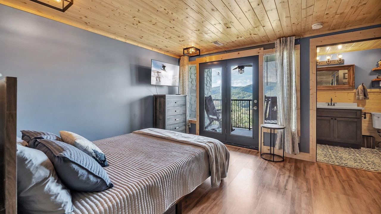 Photo of Bedroom in Caton