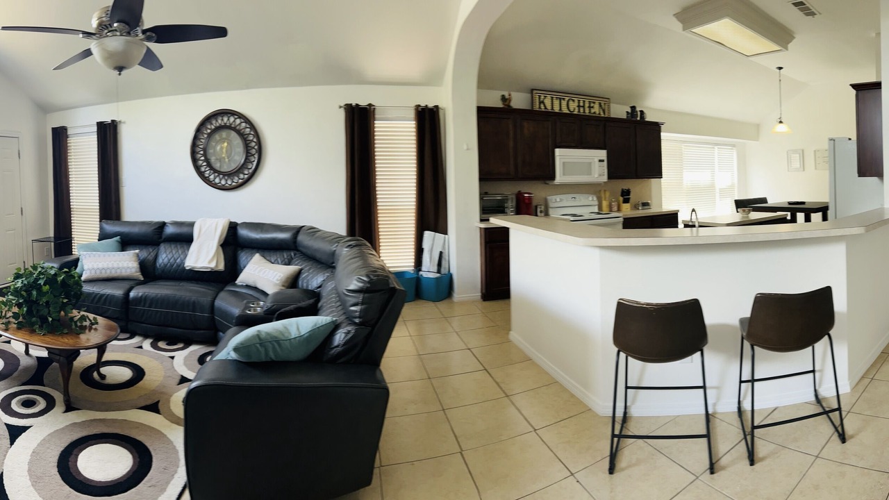 Photo of Livingroom in Corinth