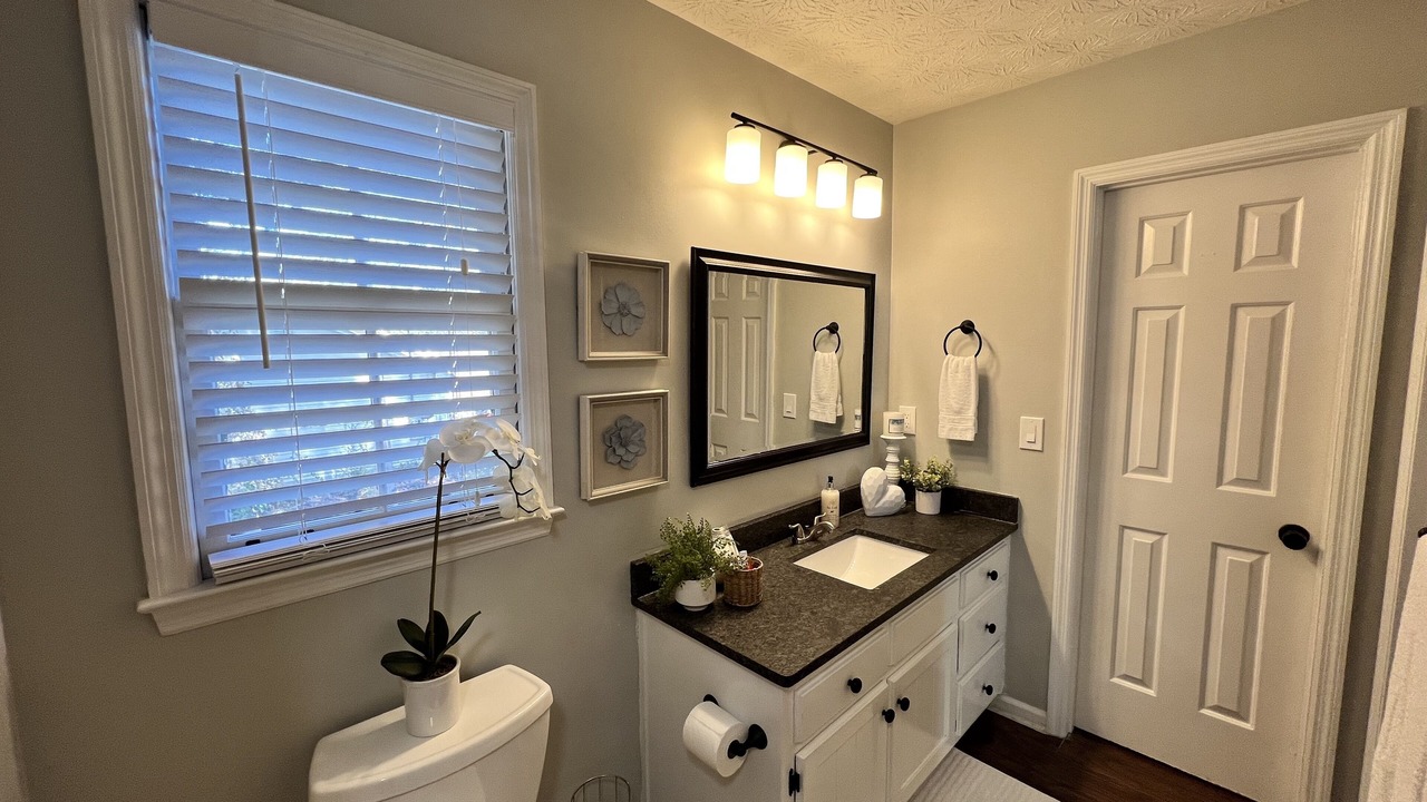 Photo of Bathroom in Flowery Branch