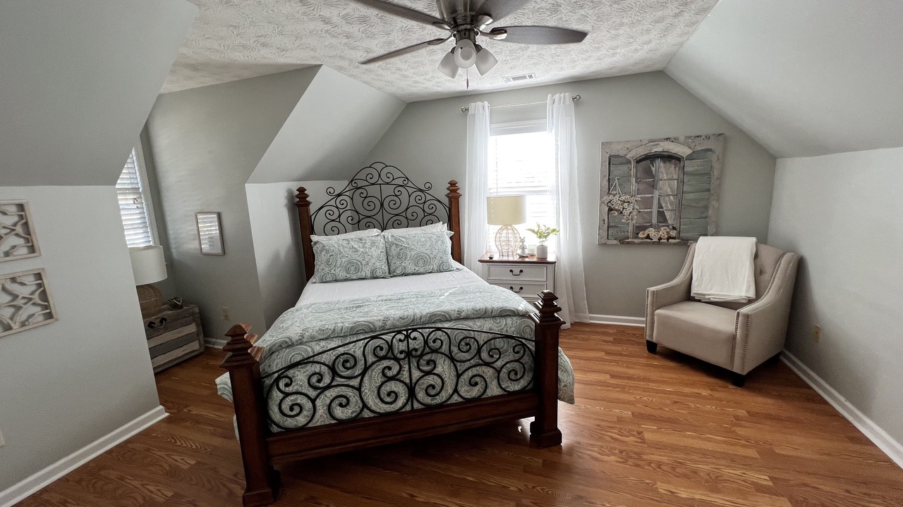 Photo of Bedroom in Flowery Branch