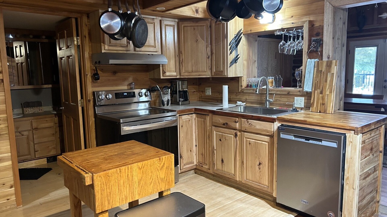 Photo of Kitchen in Loon Lake