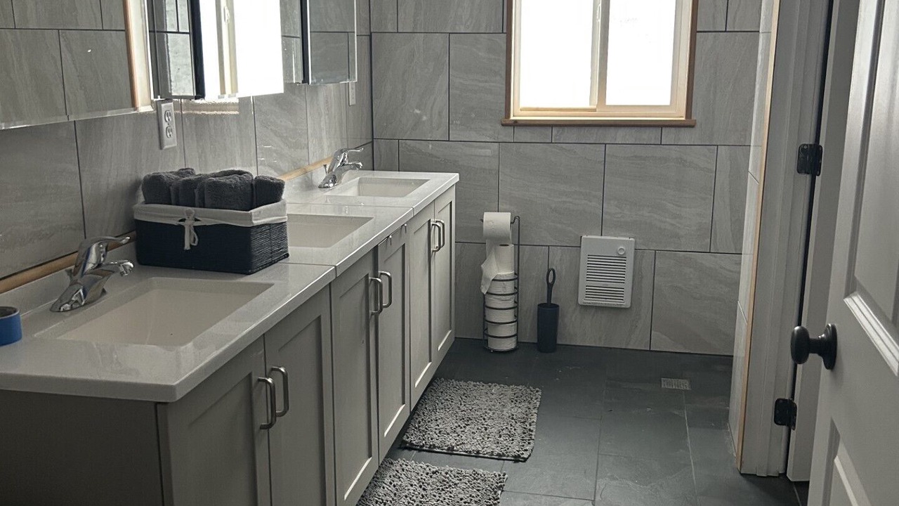 Photo of Bathroom in Loon Lake