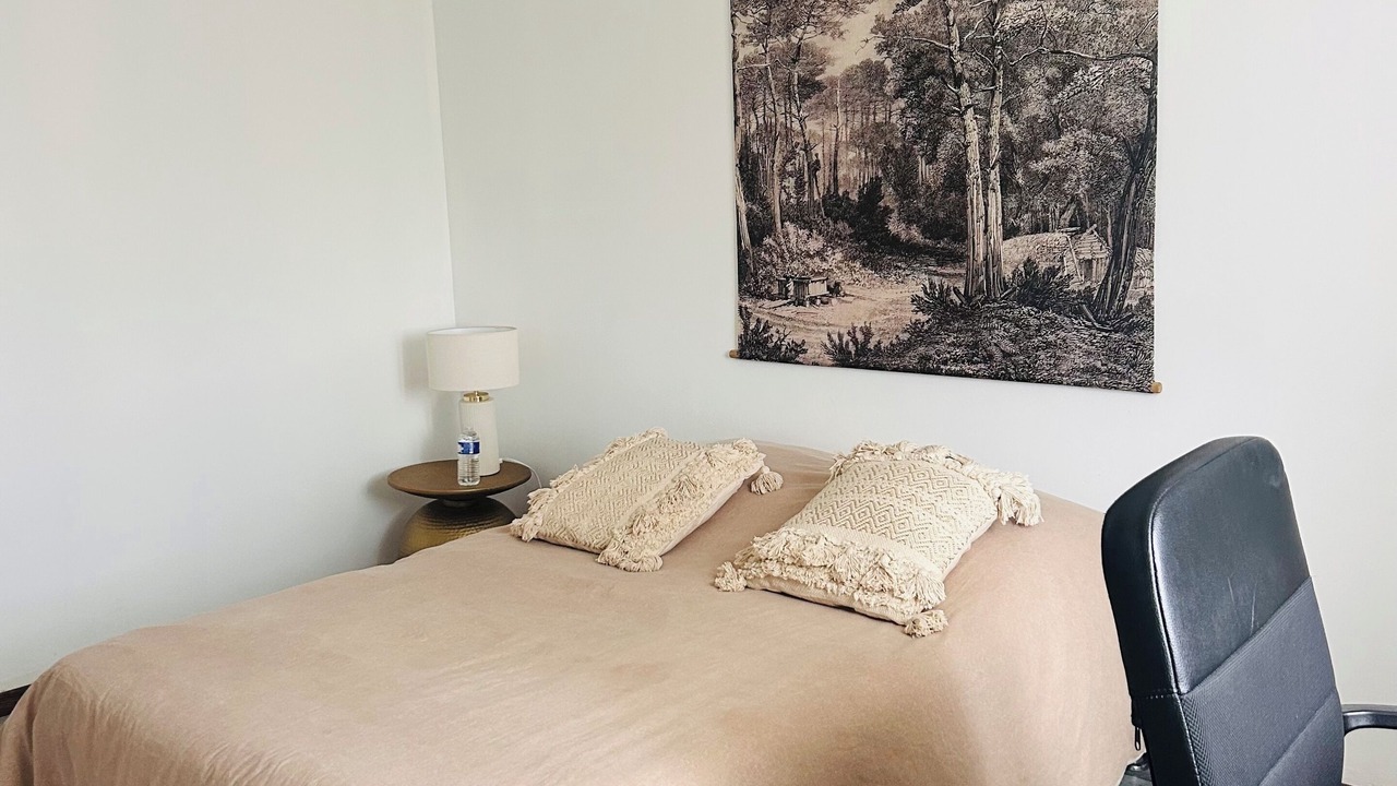 Photo of Bedroom in Saint-Pierre-des-Corps