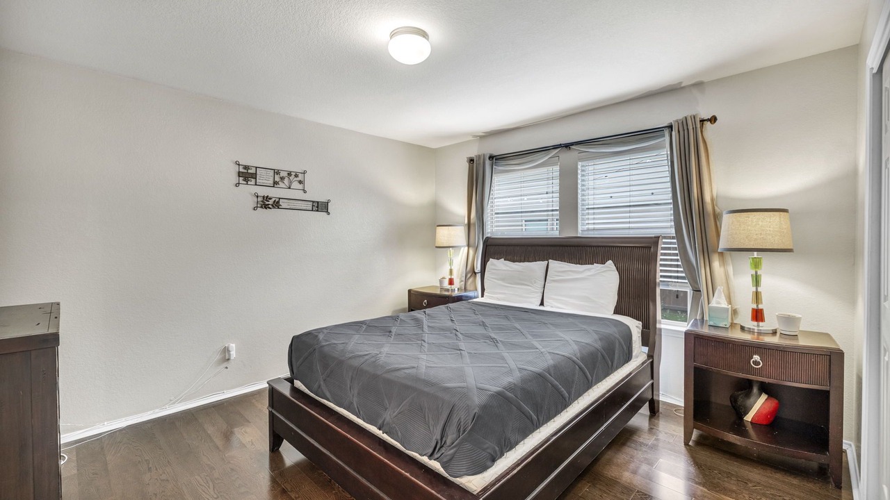 Photo of Bedroom in Manchaca