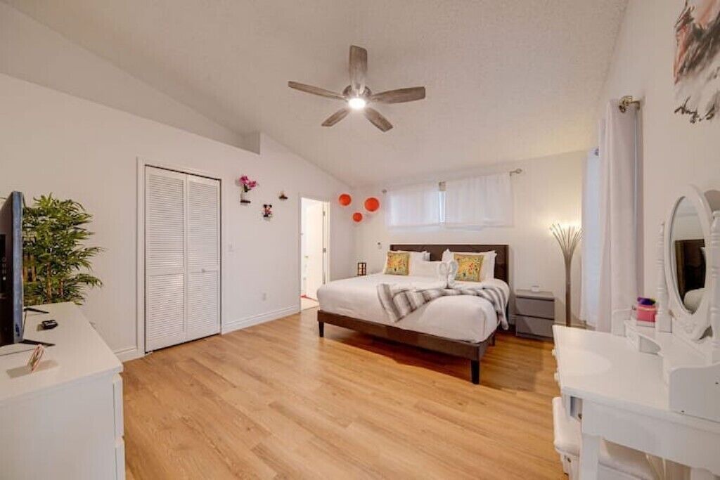 Photo of Bedroom in Lindfields