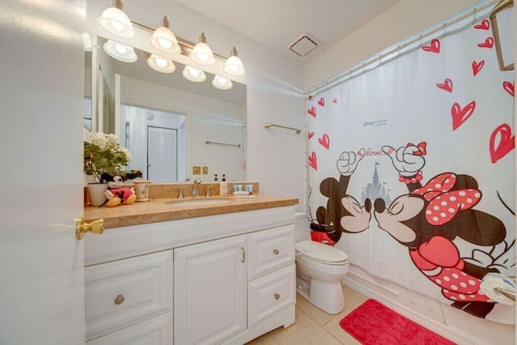 Photo of Bathroom in Lindfields