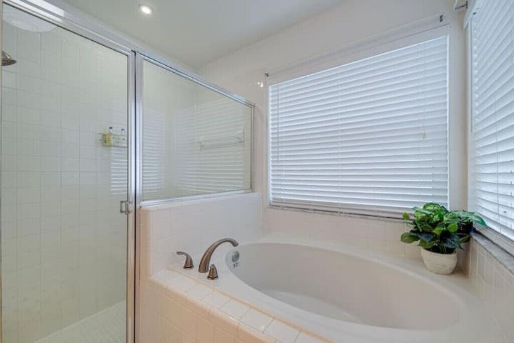 Photo of Bathroom in Lindfields