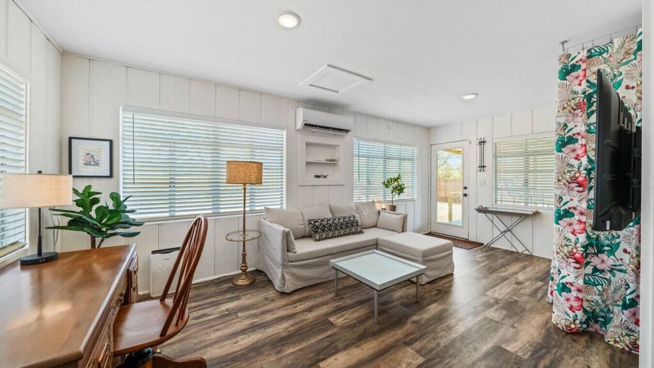 Photo of Livingroom in Center Point