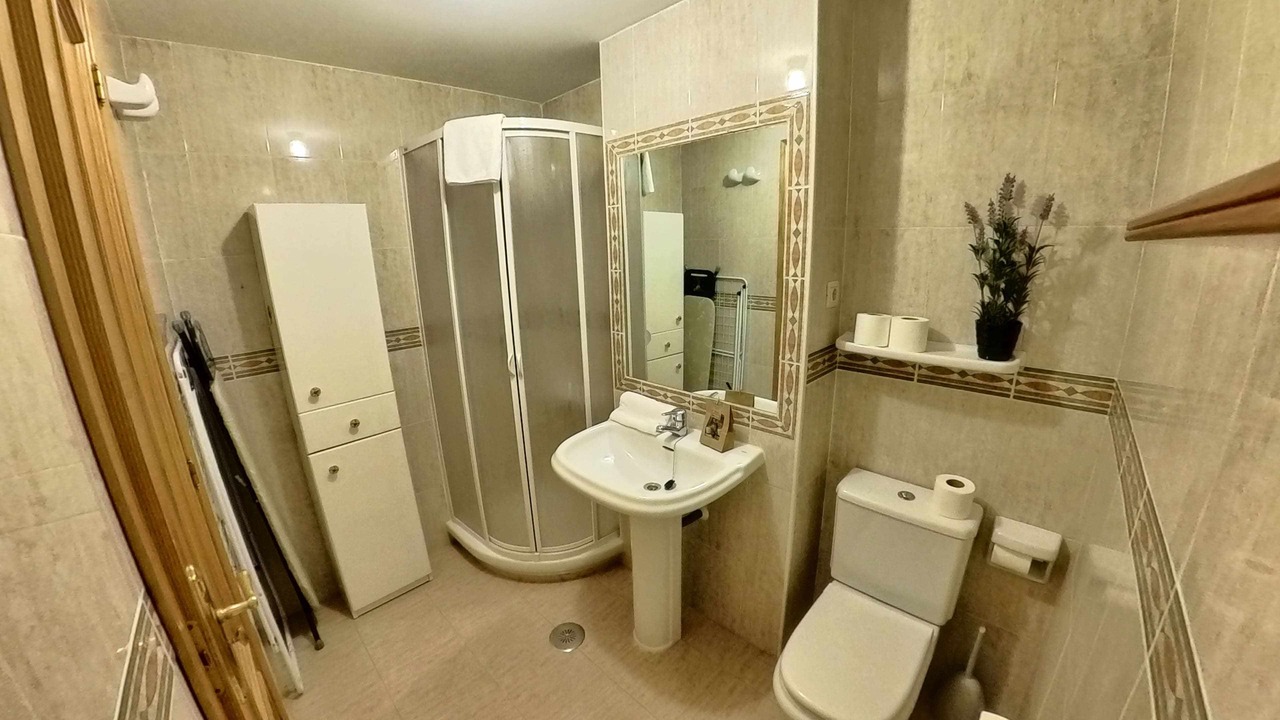 Photo of Bathroom in Escarrilla