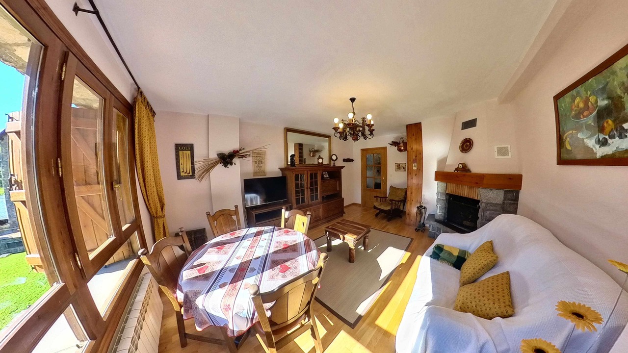 Photo of Livingroom in Escarrilla