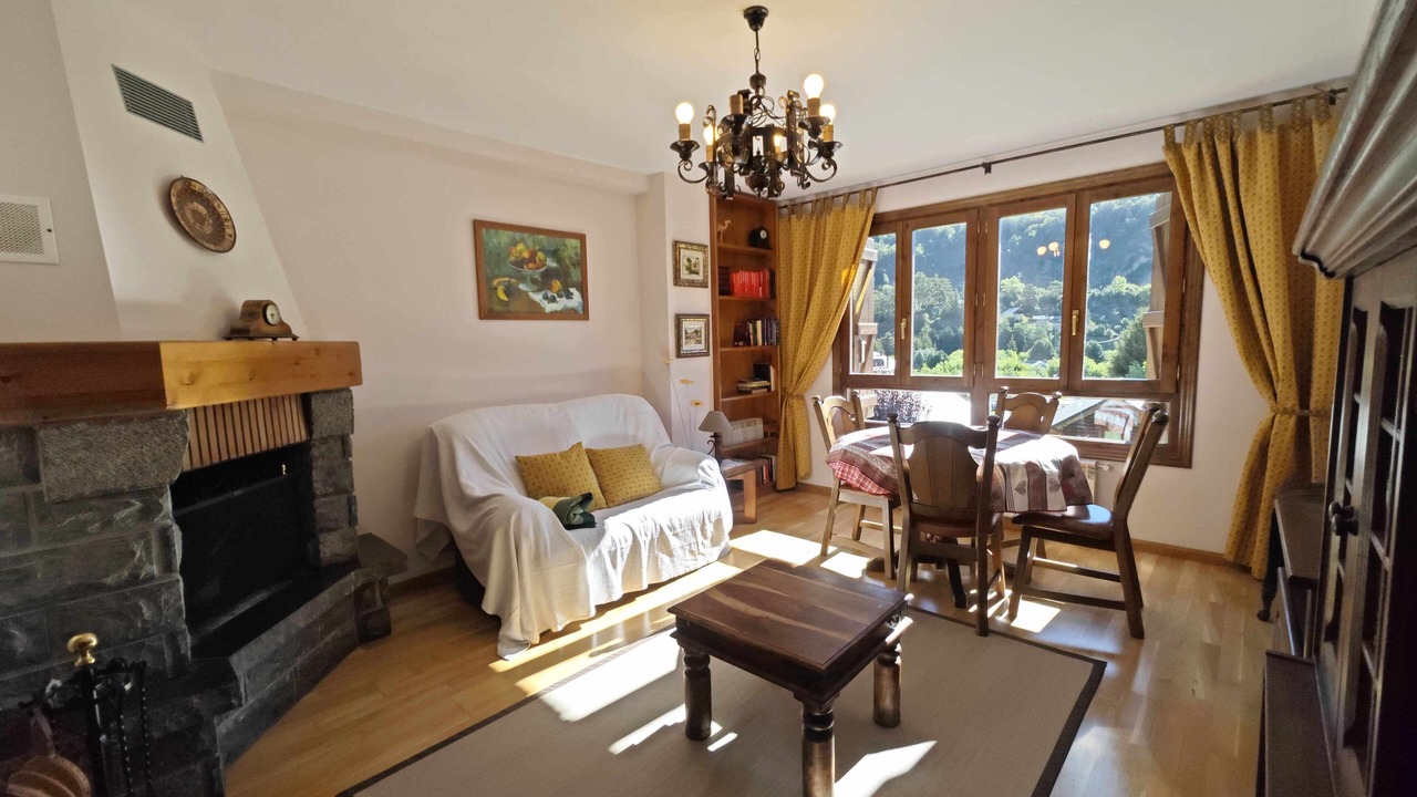 Photo of Livingroom in Escarrilla
