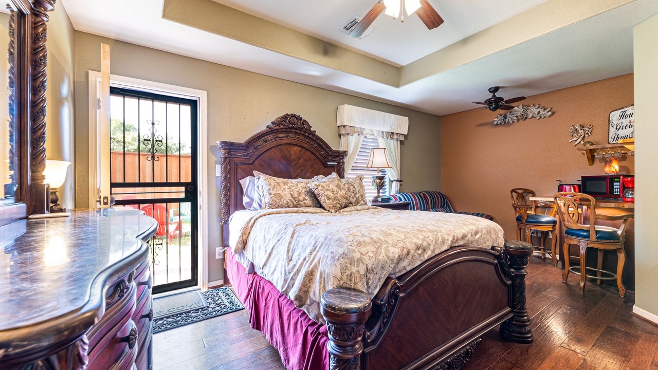 Photo of Bedroom in Atascocita
