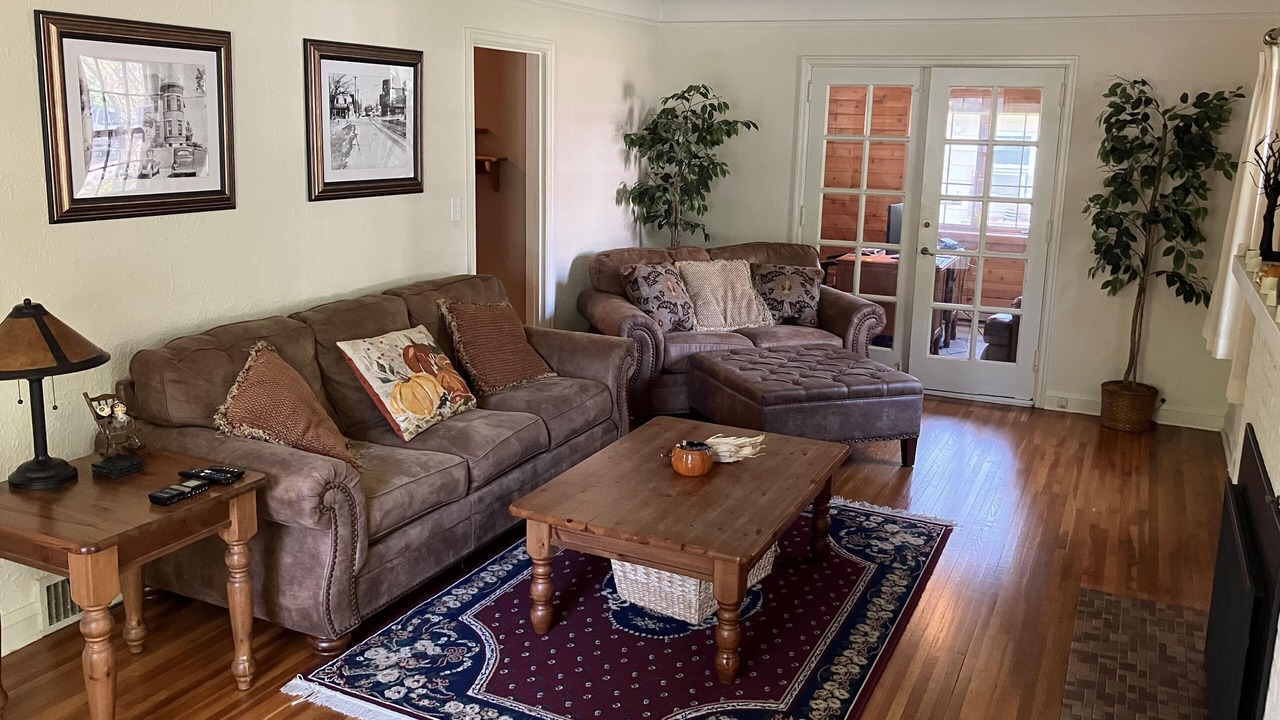 Photo of Livingroom in West Side