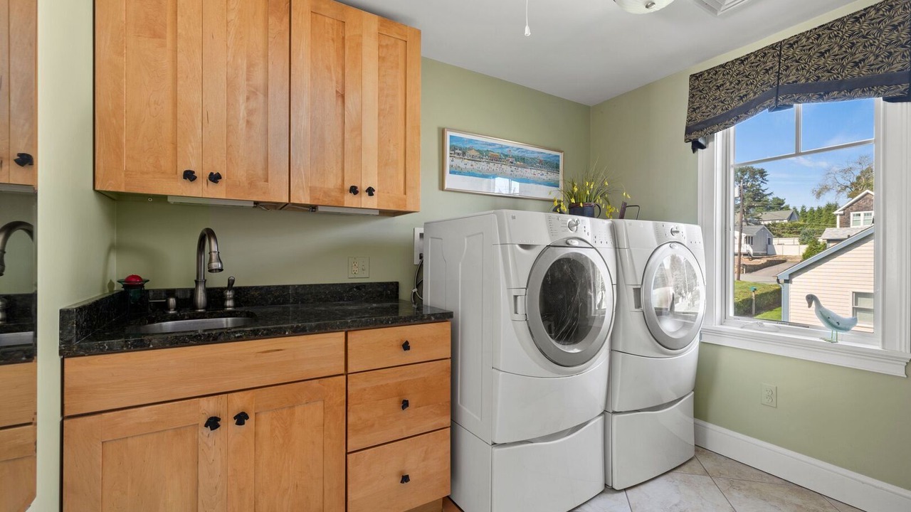 Photo of Others in Narragansett Pier