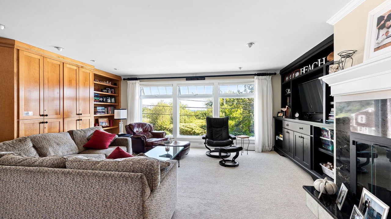 Photo of Livingroom in Narragansett Pier
