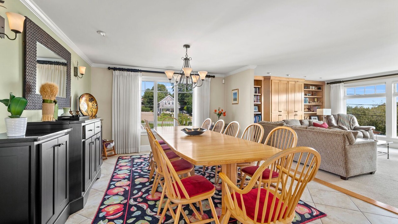 Photo of Others in Narragansett Pier