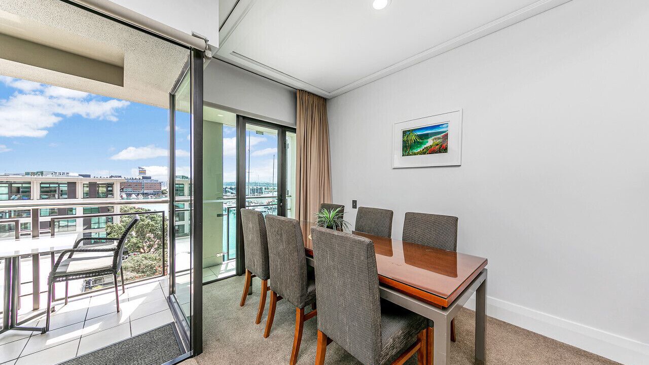 Photo of Livingroom in Auckland Central Business District