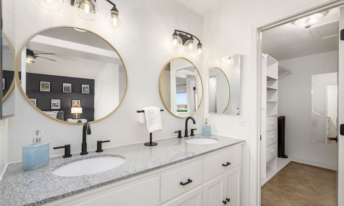 Photo of Bathroom in Glendale