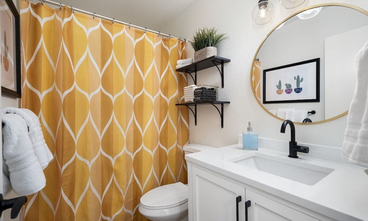 Photo of Bathroom in Glendale